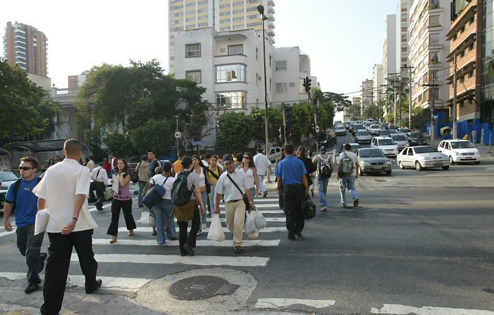 pedestre trânsito