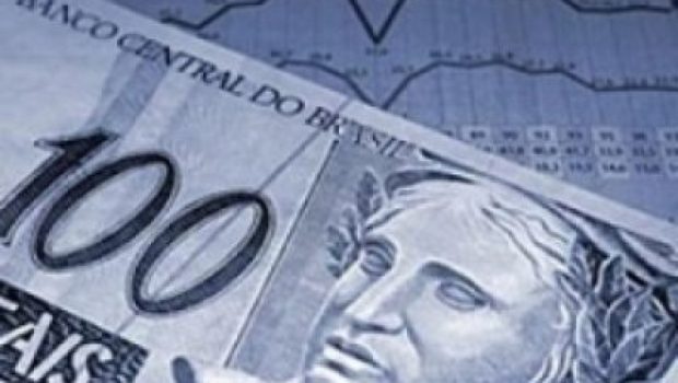 Brasil (des)acelerado?