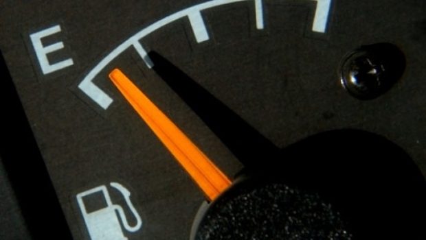 Vai faltar combustível, carros não!
