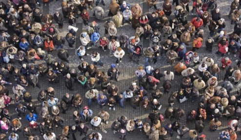 Simulação via modelagem computacional para crowd modelling